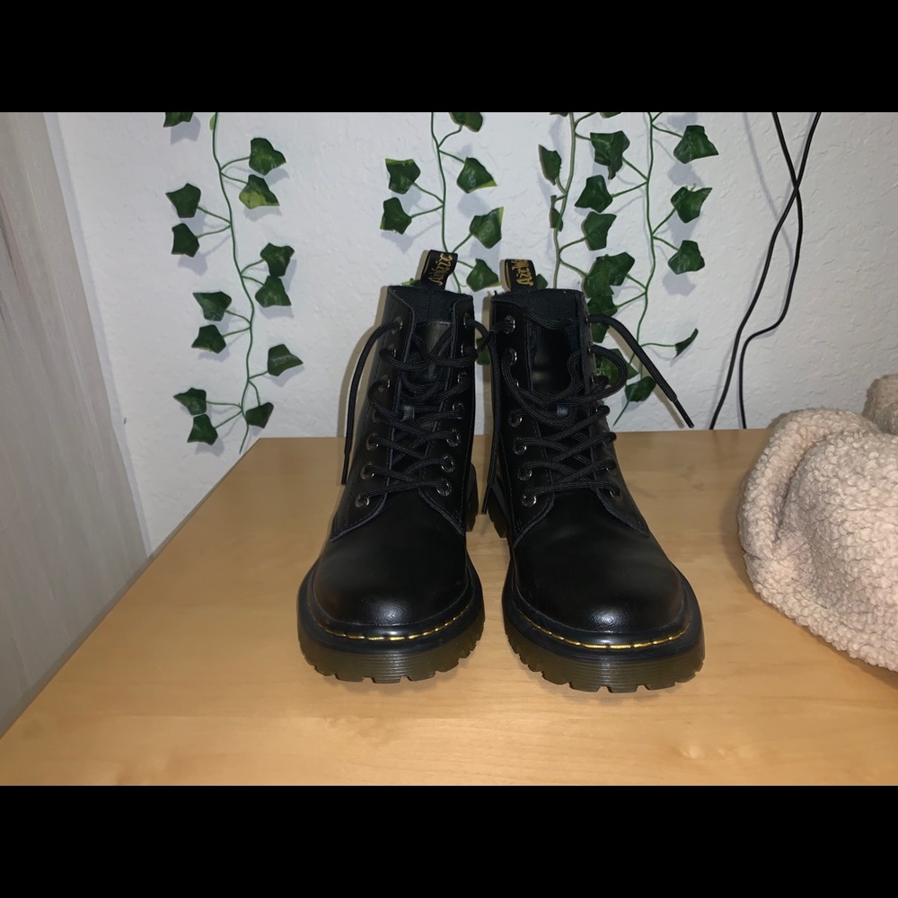 Black doc martins only have been worn a few times